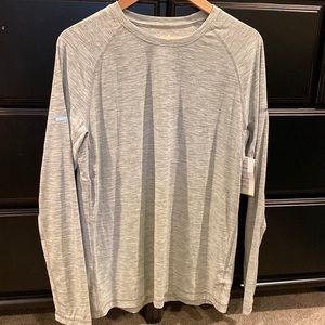 COPY - COPY - NWT!  Old Navy Active long sleeve, size M